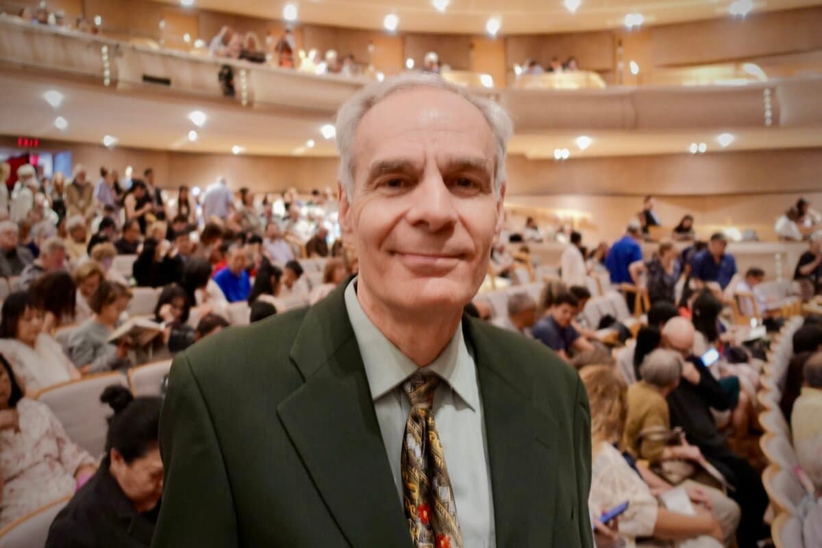 Screenwriter Peter Campbell enjoyed Shen Yun at the Four Seasons Centre for the Performing Arts in Toronto on June 28, 2026. (Daniella Wollensak/The Epoch Times)