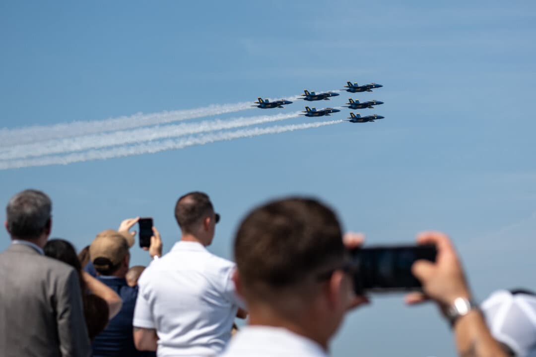 The U.S. Navy Blue Angels fly during the International Naval Review 250 in New York City on July 4, 2026. (Samira Bouaou/The Epoch Times)