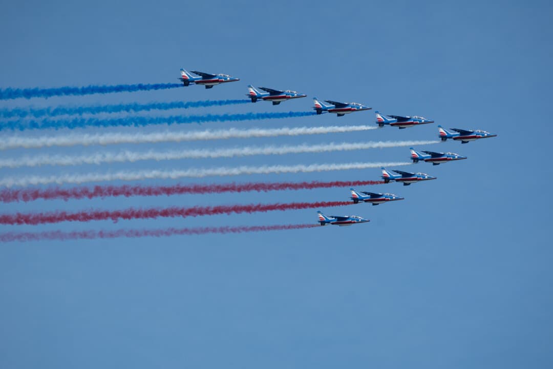 Patrouille de France fly in formation during the International Naval Review 250 in New York City on July 4, 2026. (Samira Bouaou/The Epoch Times)