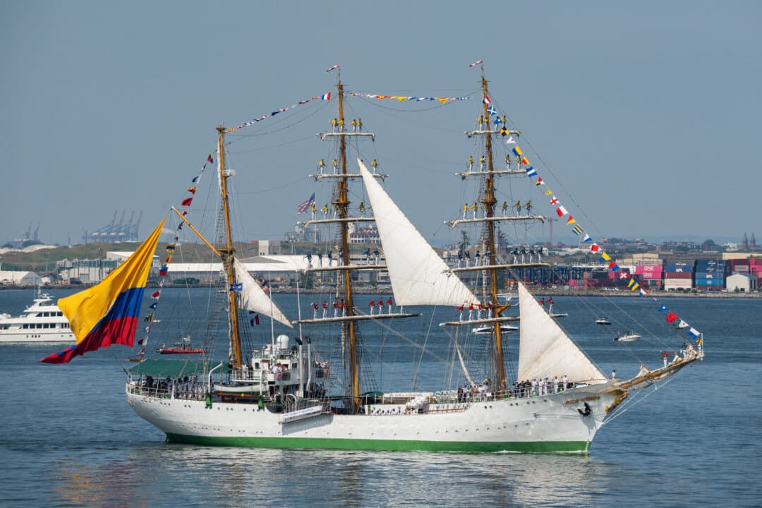 Arc Gloria of Colombia at the Sail4th 250 parade of tall ships in New York City on July 4, 2026. (Samira Bouaou/The Epoch Times)