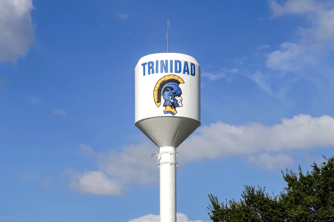 A water tower in Trinidad, Texas, on June 26, 2026. The sleepy town is in the spotlight over its water and claims that police and city officials are trying to silence public criticism. (Bobby Sanchez for The Epoch Times)