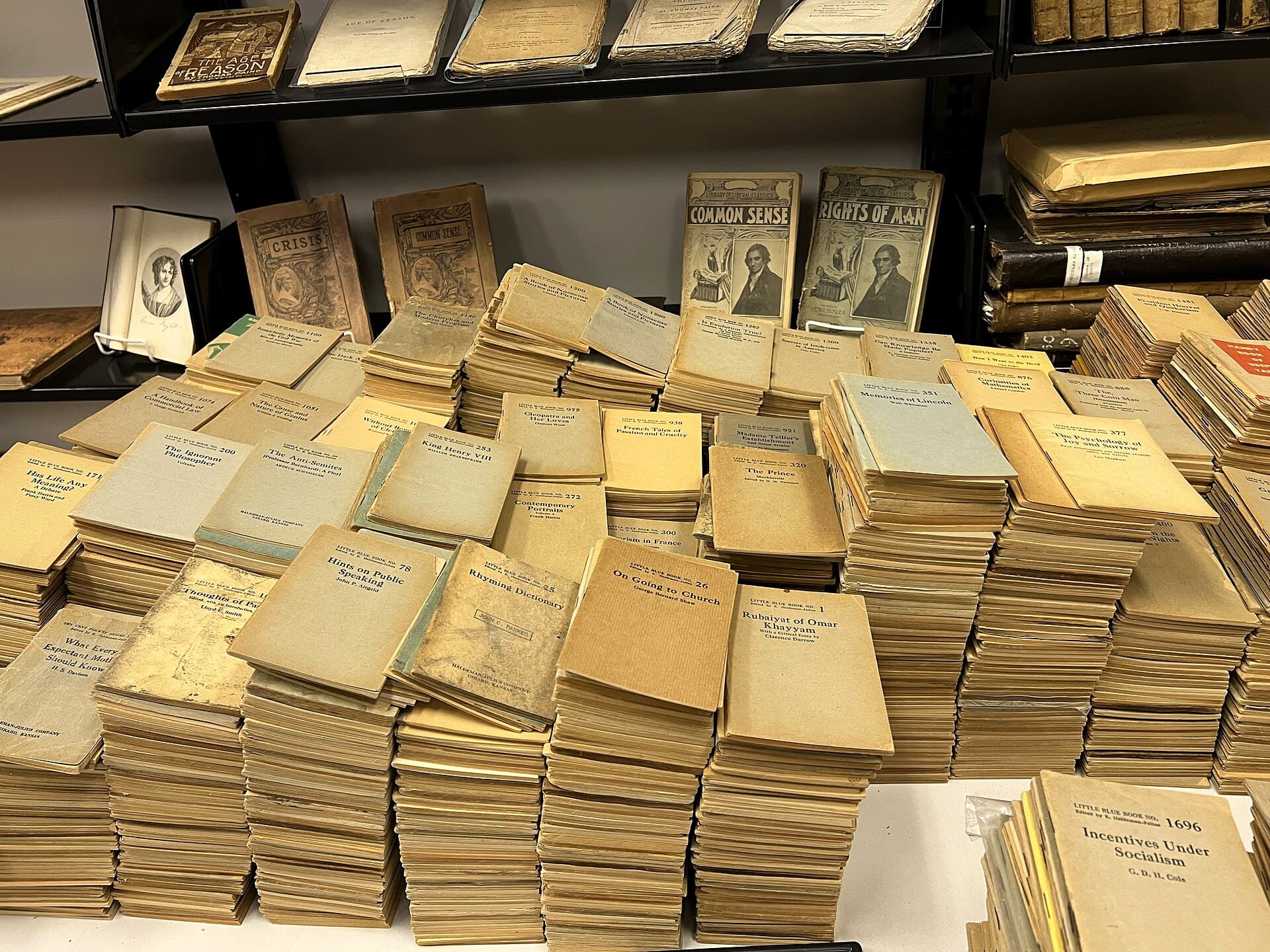 Though their covers have faded to a dull yellow, Little Blue Books' relevance and role in the life of Louis L'Amour cannot be overstated. (<a href="https://commons.wikimedia.org/wiki/User:Sgerbic">Sgerbic</a>/<a href="https://creativecommons.org/licenses/by/4.0/deed.en">CC BY 4.0</a>)
