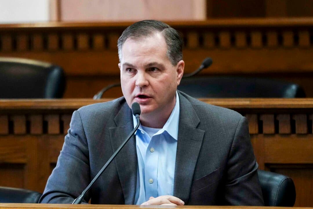 (Left) Democrat Marie Gluesenkamp Perez, freshly elected to represent Washington state in the U.S. House, speaks at a Congressional Hispanic Caucus event at Democratic National Committee headquarters in Washington on Nov. 18, 2022. (Right) Washington state Senate GOP leader John Braun speaks at the state Capitol in Olympia, Wash., on Jan. 9, 2025. (Anna Moneymaker/Getty Images, AP Photo/Lindsey Wasson, File)