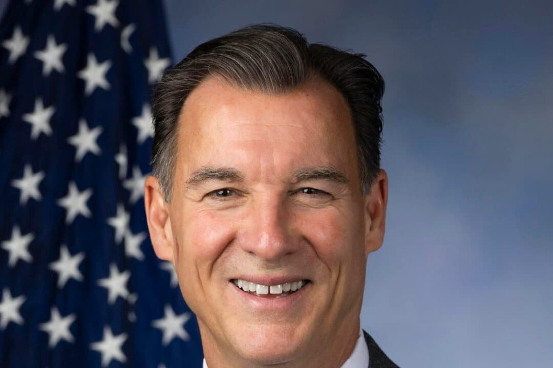 (Left) Democratic Rep. Tom Suozzi (D-N.Y.), in an official portrait from 2024. (Middle) Former state Assemblyman Mike LiPetri, Republican candidate for New York's Third Congressional District, speaks in Bethpage, N.Y., on June 17, 2026. (Right) Democratic Rep. Laura Gillen (D-N.Y.), in an official portrait from 2024. (U.S. House of Representatives, Samira Bouaou/The Epoch Times)