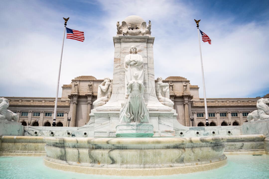 The newly renovated Columbus Fountain at Union Station in Washington on June 18, 2026. (Madalina Kilroy/The Epoch Times)