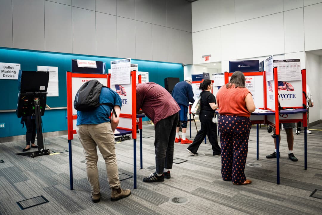 People vote in the mayoral election in Washington on June 16, 2026. (Madalina Kilroy/The Epoch Times)