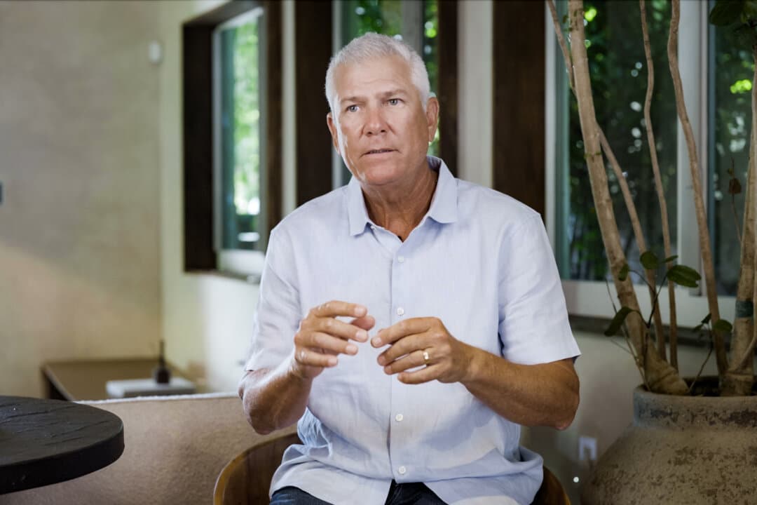 Mario Iván Tabares, a Cuban American exile and former professional tennis player, during an interview in Miami on Sept. 12, 2026. (Paulio Shakespeare for The Epoch Times)