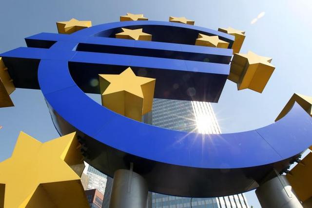 <a><img src="https://www.theepochtimes.com/assets/uploads/2015/09/111889231.jpg" alt="The logo of the European currency Euro stands in front of the European Central Bank (ECB) in Frankfurt/M., western Germany, on April 7. The EU economy has posted an impressive 0.8 percent growth in the first quarter of 2011. (Daniel Roland/Getty Images)" title="The logo of the European currency Euro stands in front of the European Central Bank (ECB) in Frankfurt/M., western Germany, on April 7. The EU economy has posted an impressive 0.8 percent growth in the first quarter of 2011. (Daniel Roland/Getty Images)" width="320" class="size-medium wp-image-1803700"/></a>